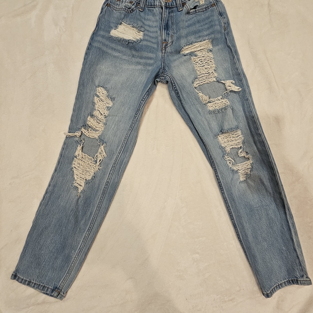 Aeropostale Ripped Light Blue Boyfriend Jeans‎